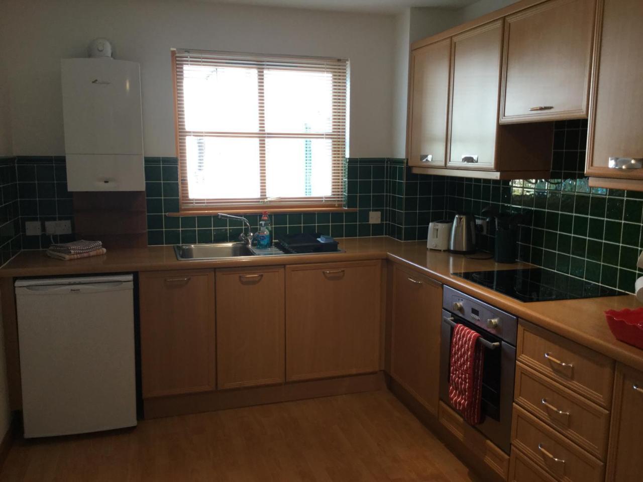 Two-Bedroom Apartment - Golf View Free Parking Inverness Exterior photo