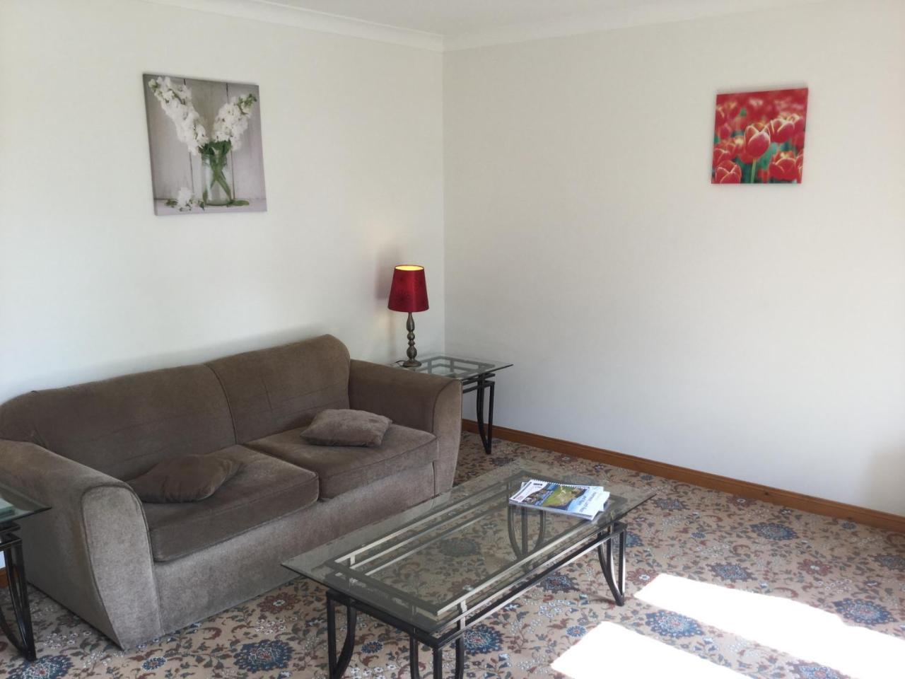 Two-Bedroom Apartment - Golf View Free Parking Inverness Exterior photo